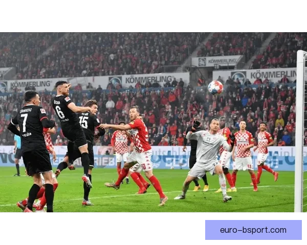 法兰克福凭欧战拼搏精神荣膺德国铁血球会称号